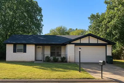 805 Brazos Drive, Mineral Wells, TX 76067 - Photo 1