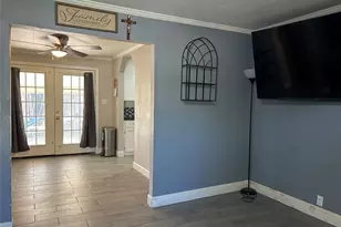 1610 Davis Blvd, Garland, TX 75042 - Photo 14