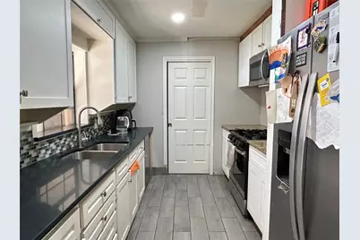 1610 Davis Boulevard, Garland, TX 75042 - Photo 12