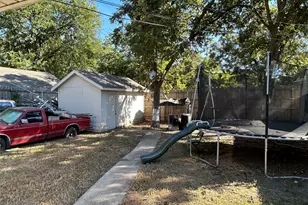 1610 Davis Blvd, Garland, TX 75042 - Photo 24