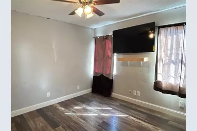 1610 Davis Boulevard, Garland, TX 75042 - Photo 10