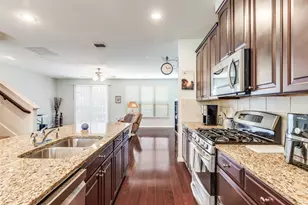 3888 Everwood Lane, Addison, TX 75001 - Photo 8