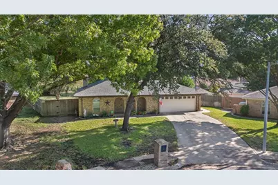 1613 Trinity Court, Bedford, TX 76022 - Photo 40