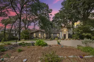 1108 Lovers Ln, Tool, TX 75143 - Photo 2