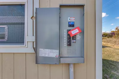 906 El Camino Real #4, Chico, TX 76431 - Photo 8