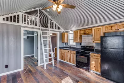 906 El Camino Real #4, Chico, TX 76431 - Photo 4