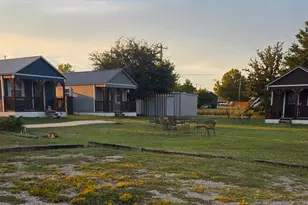 906 El Camino Real, Chico, TX 76431 - Photo 14