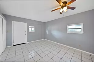 318 Nickens Rd, Garland, TX 75043 - Photo 8