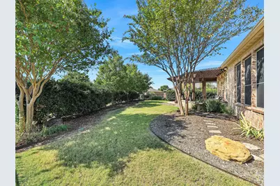 6073 Prairie Bend Lane, Frisco, TX 75036 - Photo 2