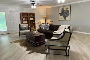 1402 Posey Brewer Rd, Sunset, TX 76270 - Photo 4