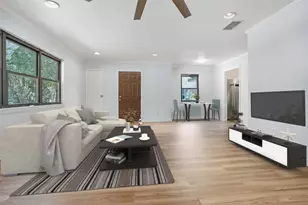 907 W Bridge, Granbury, TX 76048 - Photo 6