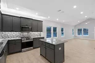 125 Barcelona, Payne Springs, TX 75156 - Photo 6