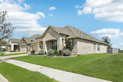 4714 Indian Hawthorn Drive, Venus, TX 76084 - Photo 2