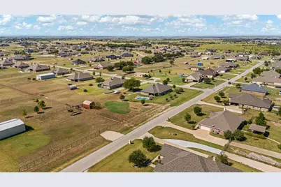 8901 Hillview Drive, Godley, TX 76044 - Photo 40