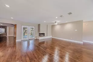 3255 Whitehall Dr, Dallas, TX 75229 - Photo 10