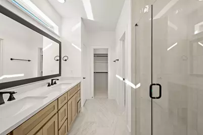 417 Newpark Boulevard, DeSoto, TX 75115 - Photo 6