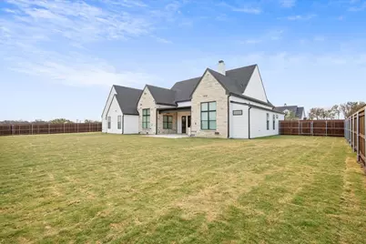 919 Fawn Drive, McGregor, TX 76657 - Photo 32