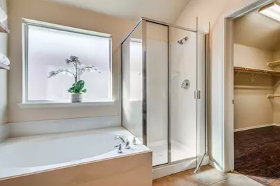 15516 Gatehouse Drive, Fort Worth, TX 76262 - Photo 14