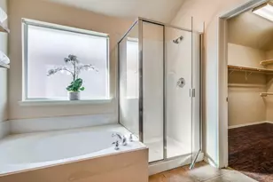 15516 Gatehouse Dr, Fort Worth, TX 76262 - Photo 14