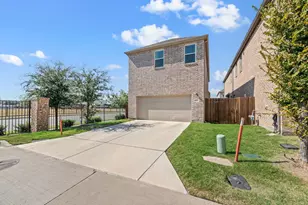 6201 Queen's Path, North Richland Hills, TX 76180 - Photo 36