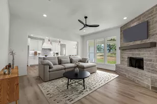 209 Jefferson Way, Weatherford, TX 76088 - Photo 6