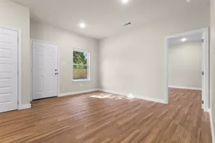 1011 Maloma Ct, Tool, TX 75143 - Photo 14