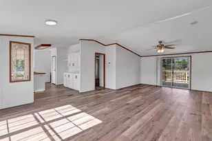 4504 E Kenwood Ct, Granbury, TX 76049 - Photo 16