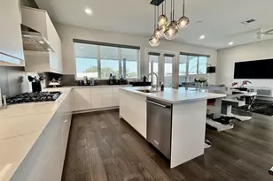 4021 Ivanhoe Ln, Dallas, TX 75212 - Photo 8