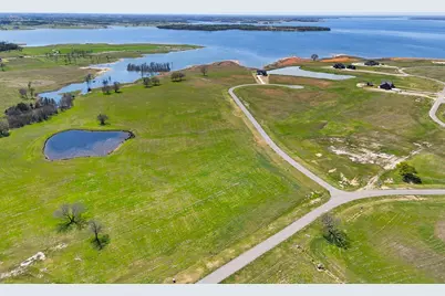 305 Sailview Court, Honey Grove, TX 75446 - Photo 14