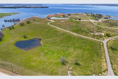 305 Sailview Court, Honey Grove, TX 75446 - Photo 12