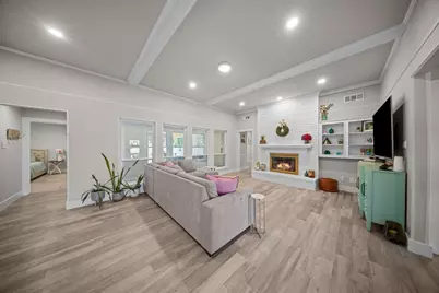 900 E Spring Valley Road, Richardson, TX 75081 - Photo 4