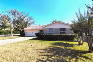 1736 Cascade St, Mesquite, TX 75149 - Photo 4