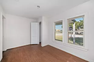 102 San Saba Ave, Benbrook, TX 76126 - Photo 12