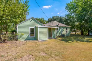 102 San Saba Ave, Benbrook, TX 76126 - Photo 16