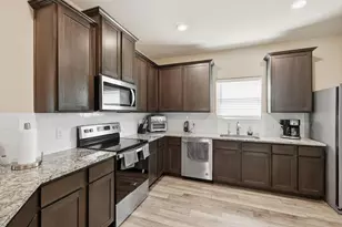 1837 Chesapeake Dr, Crowley, TX 76036 - Photo 12