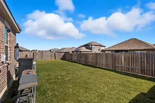 1837 Chesapeake Dr, Crowley, TX 76036 - Photo 38