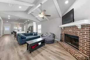 429 Travis Dr, McGregor, TX 76657 - Photo 2