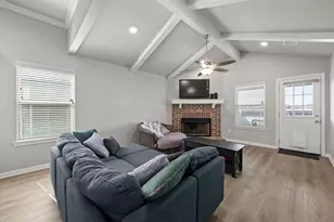 429 Travis Dr, McGregor, TX 76657 - Photo 18