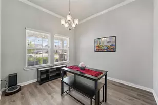 429 Travis Dr, McGregor, TX 76657 - Photo 4