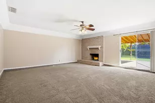 2219 Lavon Creek Ln, Arlington, TX 76006 - Photo 8