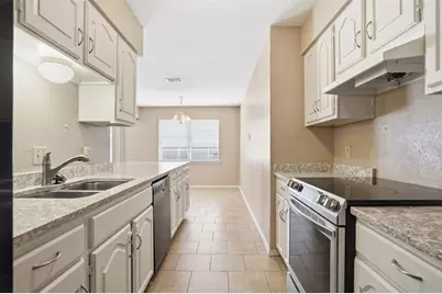 2219 Lavon Creek Lane, Arlington, TX 76006 - Photo 4