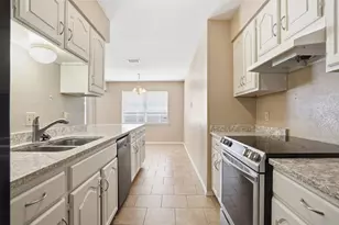 2219 Lavon Creek Ln, Arlington, TX 76006 - Photo 4