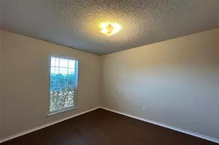 7917 Rattlers Ct, Arlington, TX 76002 - Photo 10