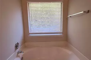 7917 Rattlers Ct, Arlington, TX 76002 - Photo 18