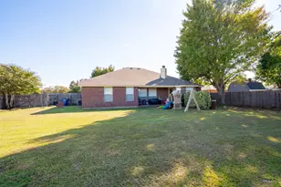 2924 Meandering Way, Granbury, TX 76049 - Photo 32
