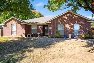 2924 Meandering Way, Granbury, TX 76049 - Photo 1