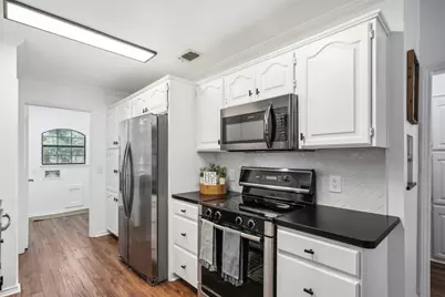 215 Shady Oak Road, Keene, TX 76059 - Photo 8