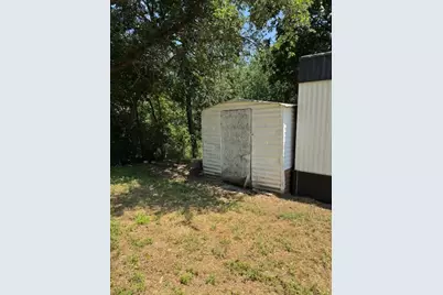 914 Pawnee Trail, Granbury, TX 76048 - Photo 14