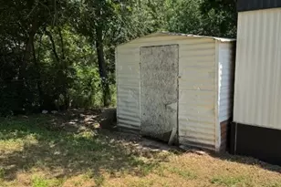 914 Pawnee Trail, Granbury, TX 76048 - Photo 14