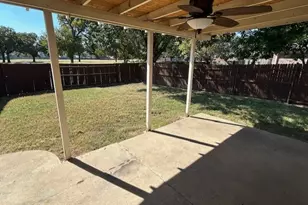 1352 Saddleback Ln, Lewisville, TX 75067 - Photo 12